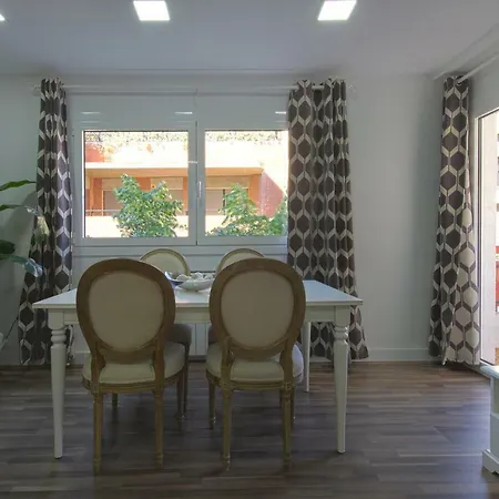 Ronda Sant Antoni Apartament Girona