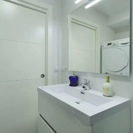 Ronda Sant Antoni Apartament *